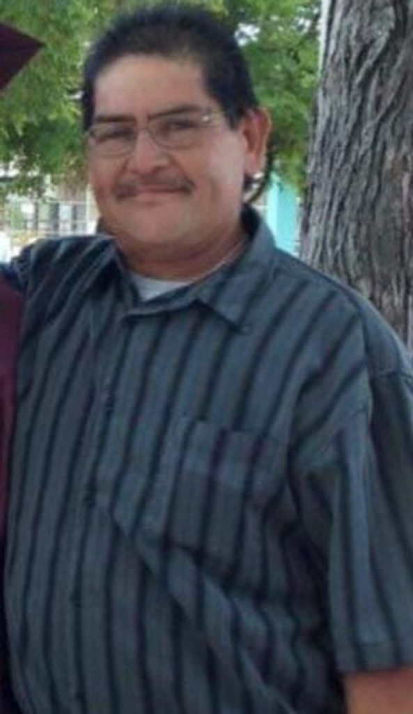 Robert Vincent Gomez Profile Photo