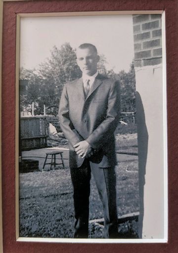 Steven Wyler photo gallery thumbnail 15 of 129