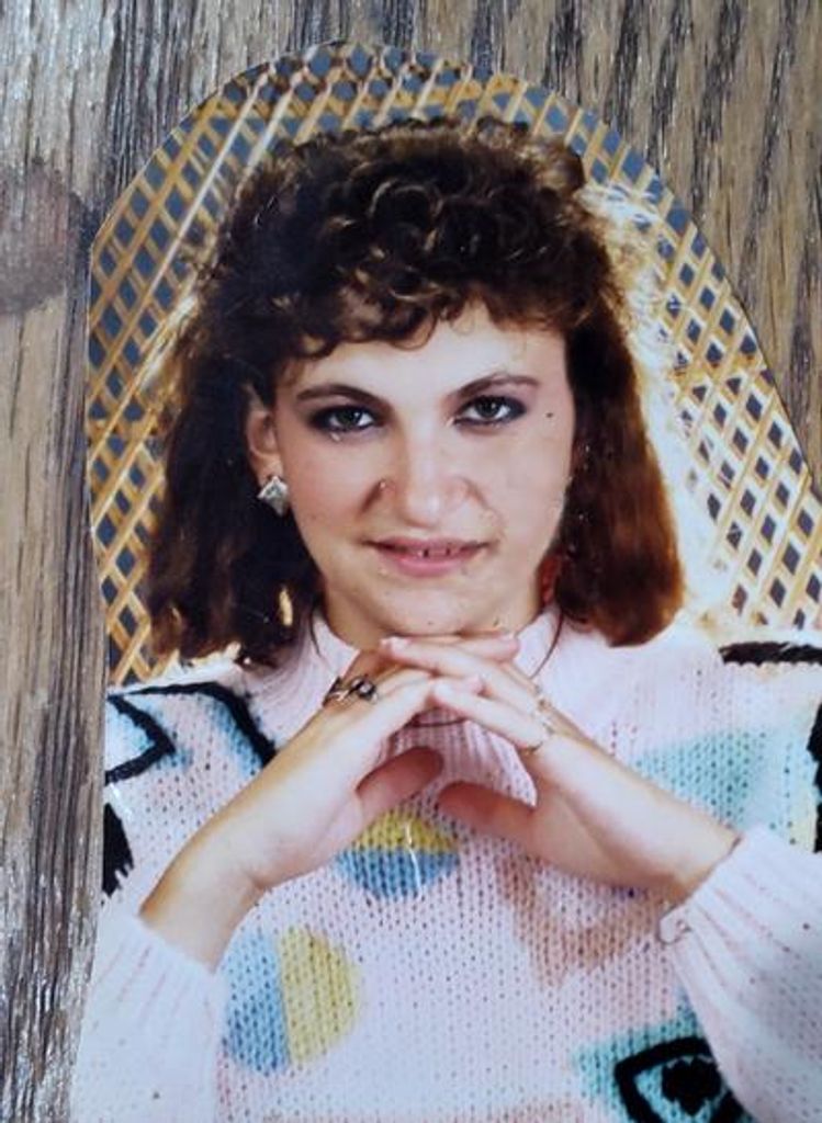 Becky Benes Profile Photo