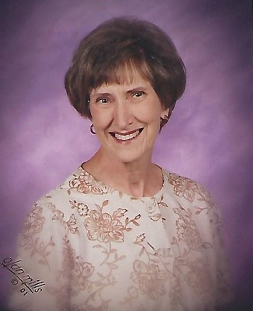 Dorothy "Dot" Nadine Mills Profile Photo