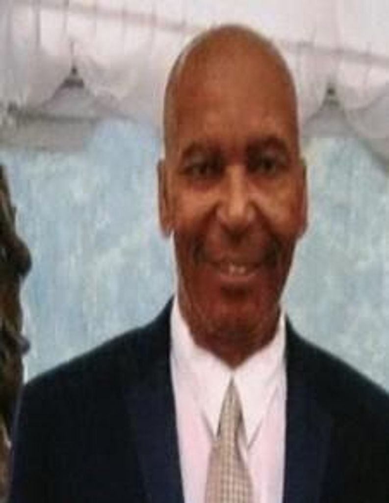 Vennis Sylvester Henderson Profile Photo