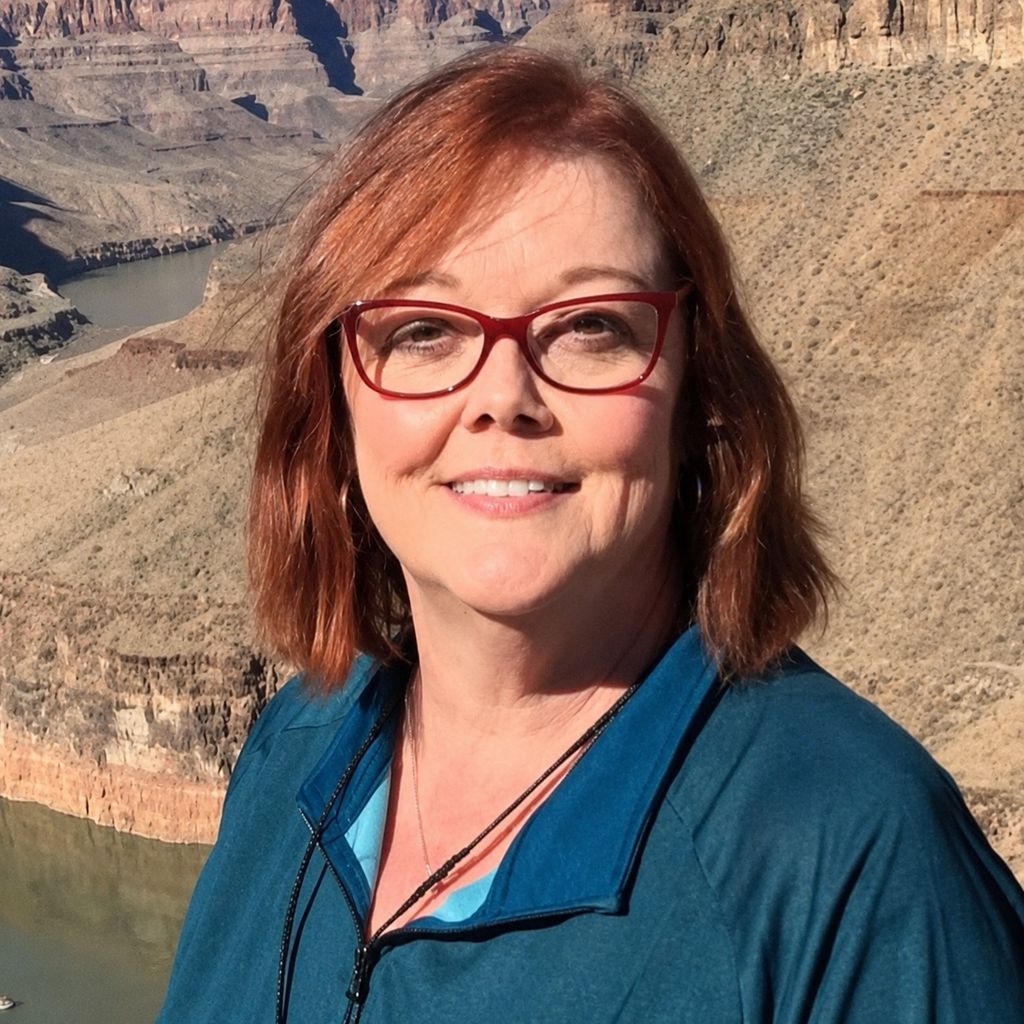Holly Sneed Hooper Profile Photo