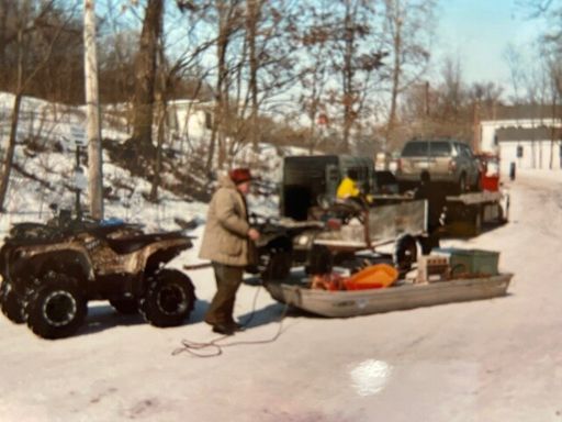 Virgil Elmer Siewert photo gallery thumbnail 37 of 202