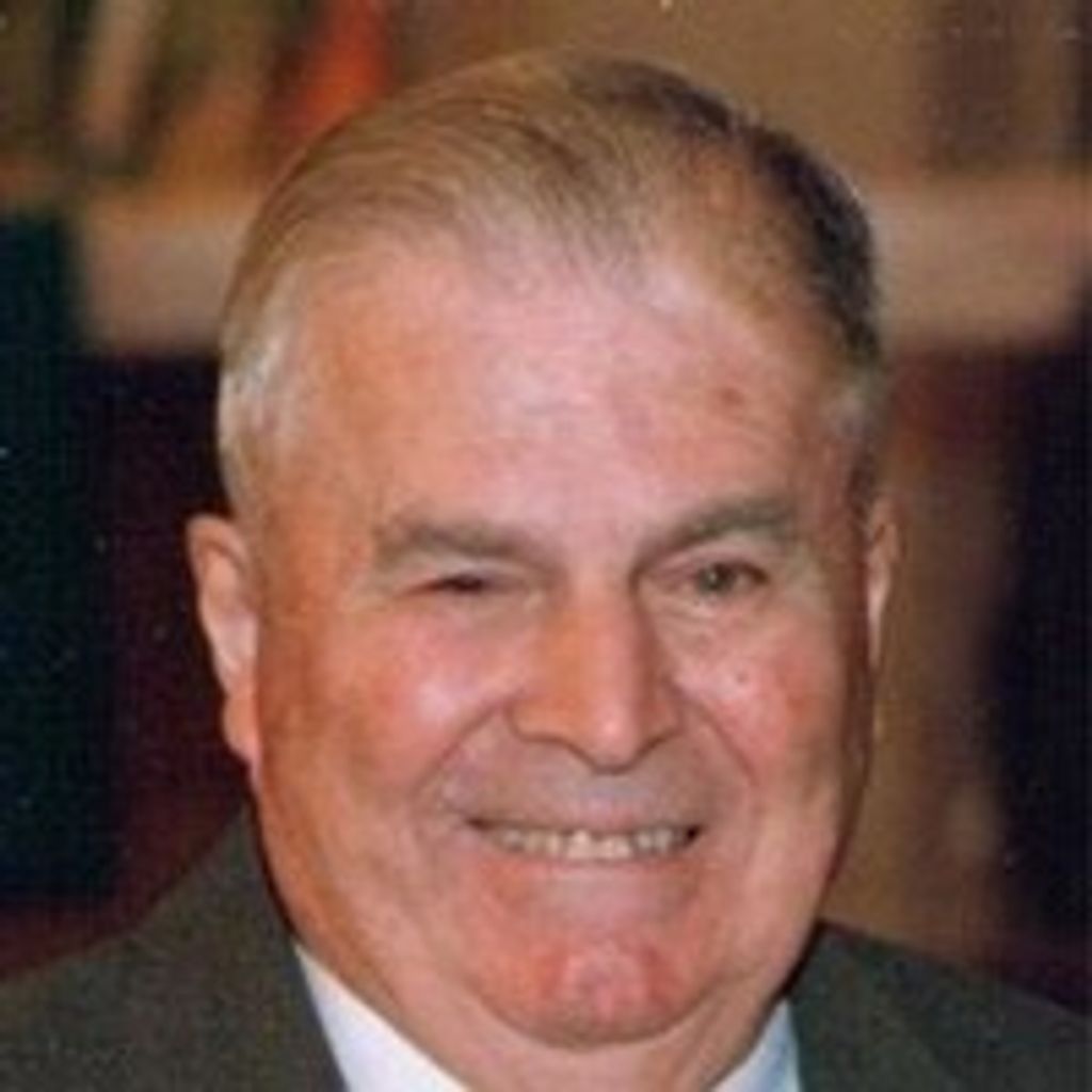 Louis J Quinter
