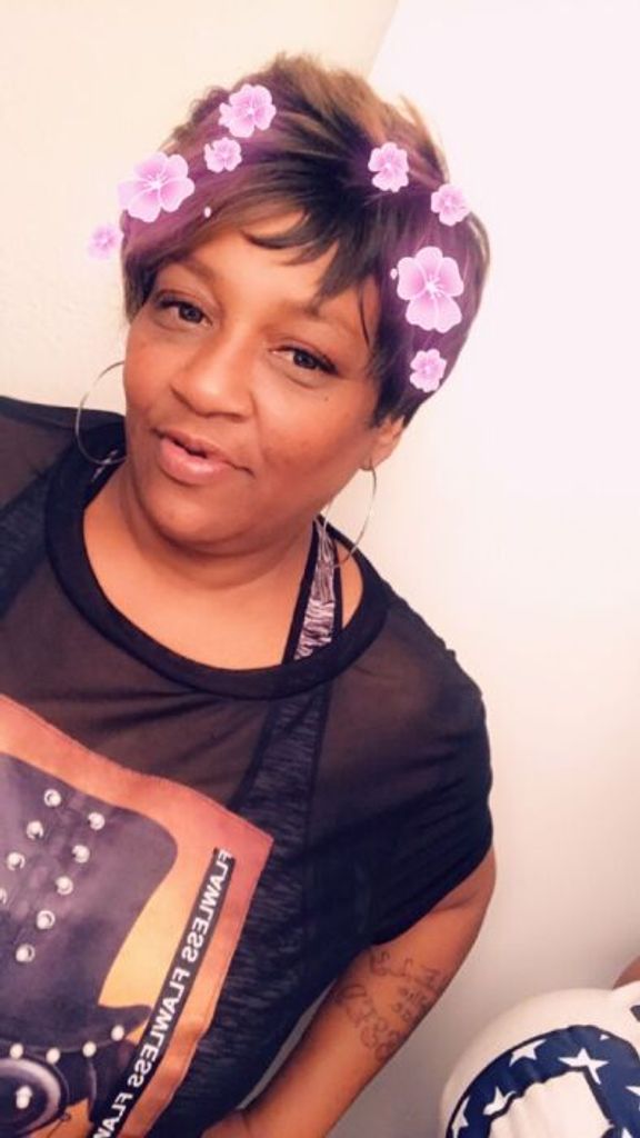 Jacquelin Evetta Mckennon Profile Photo