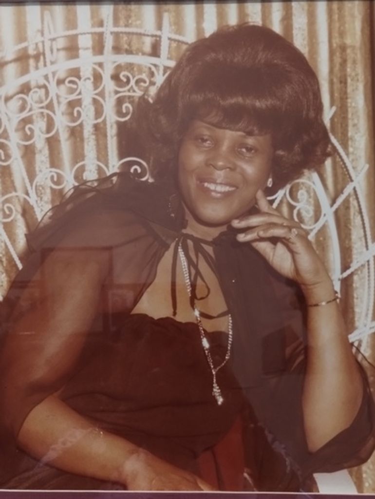 Shirley Mae Henry Profile Photo