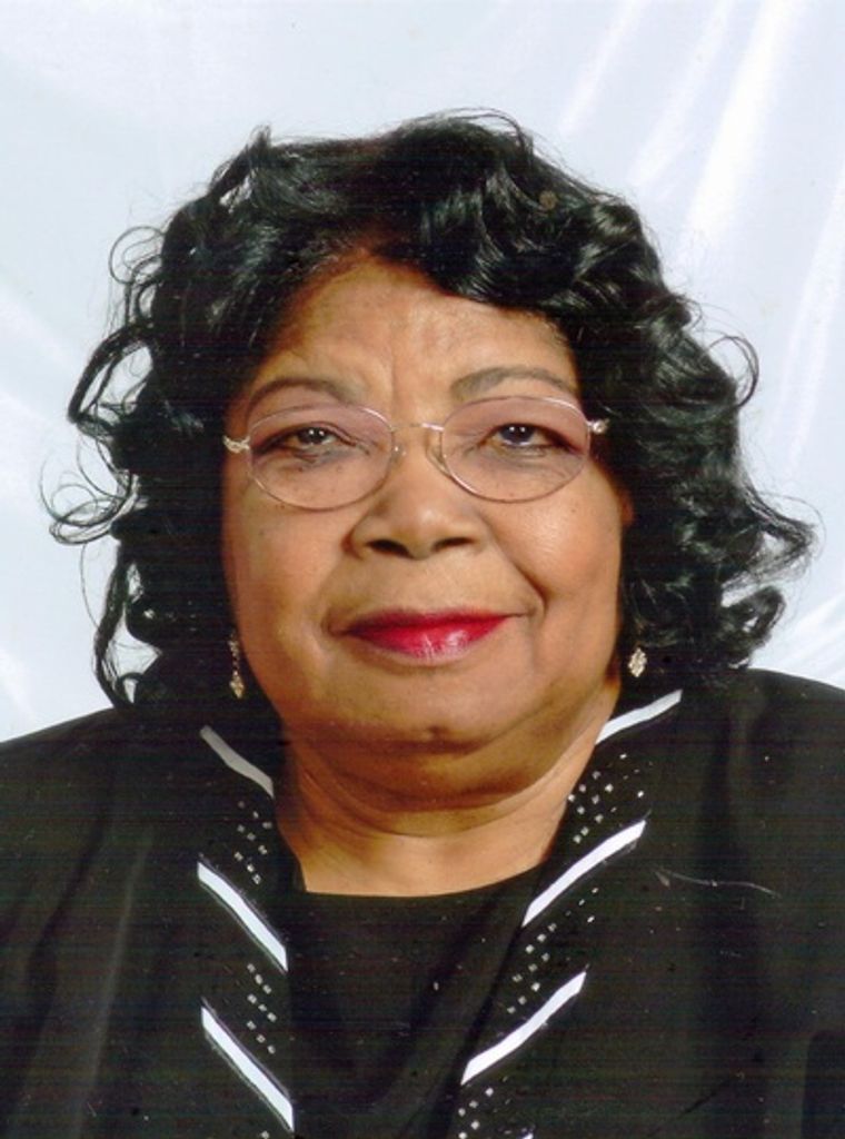 Mae Bell Moore Profile Photo