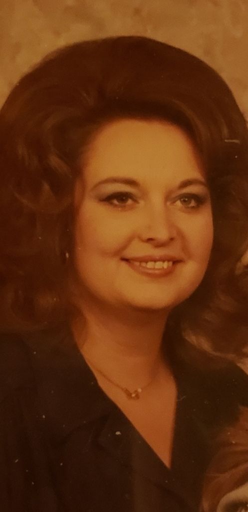 Paula Strahan Profile Photo