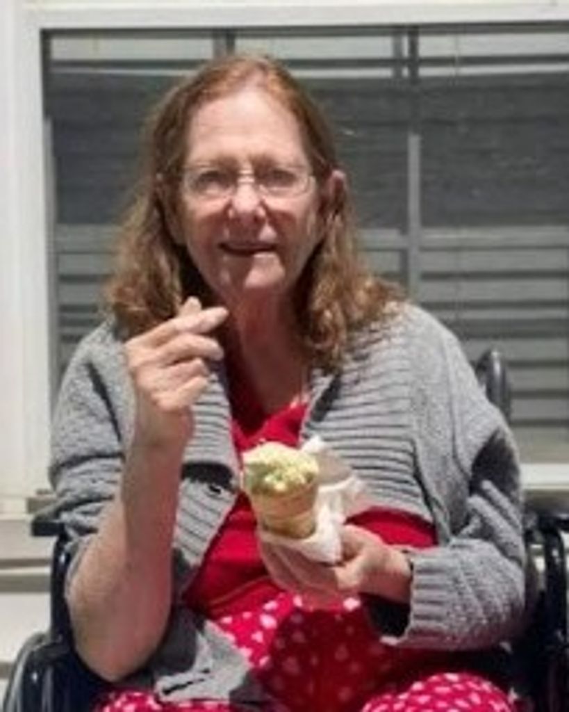 Carolyn Sue Walker