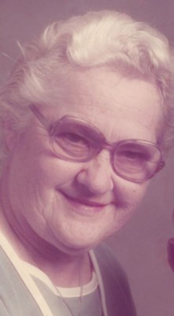 Clara Hobizal Profile Photo