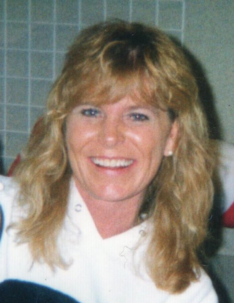 Ruth 'Annie' Anne (Marlin) Ross Profile Photo