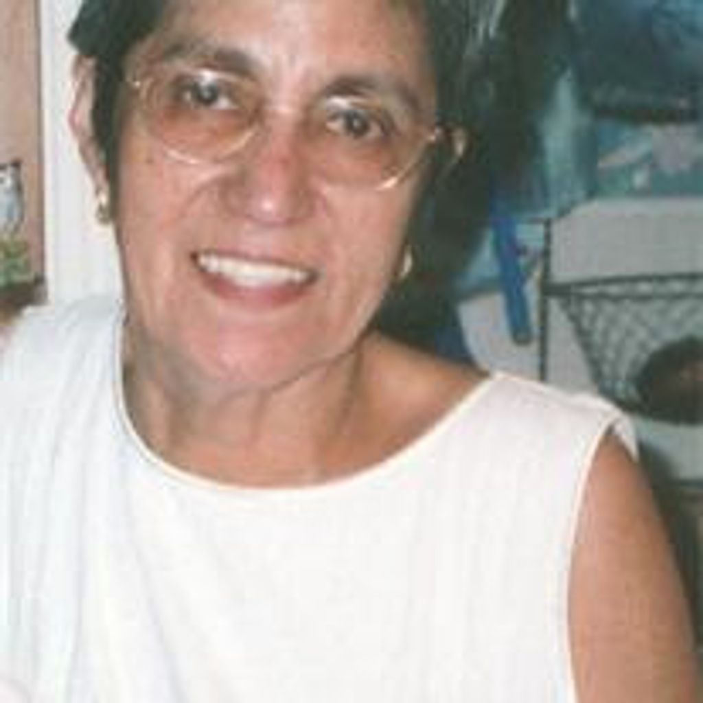 Gloria (Nee Hernandez)