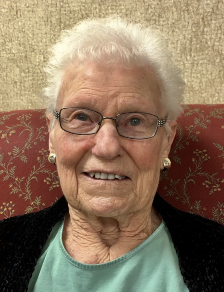 Evelyn May (Carlson)  Byron Profile Photo