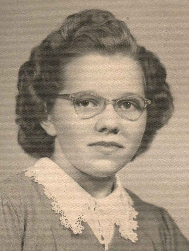 Pauline Sell Profile Photo