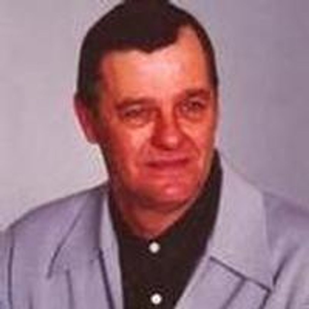 Robert "Bob" L. Bennett