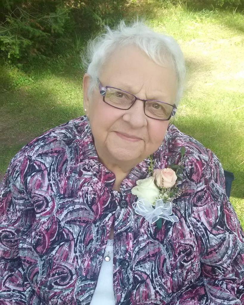 Janet R Kazda