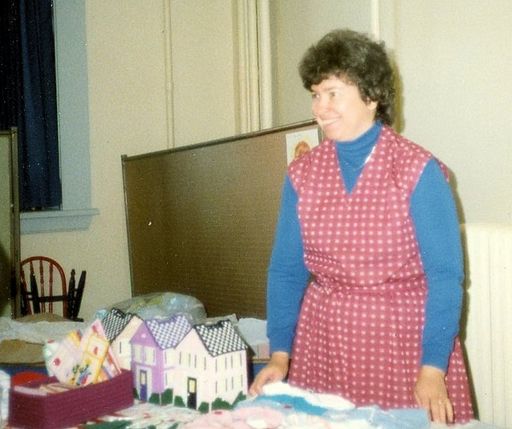 Roberta Seavey photo gallery thumbnail 4 of 61