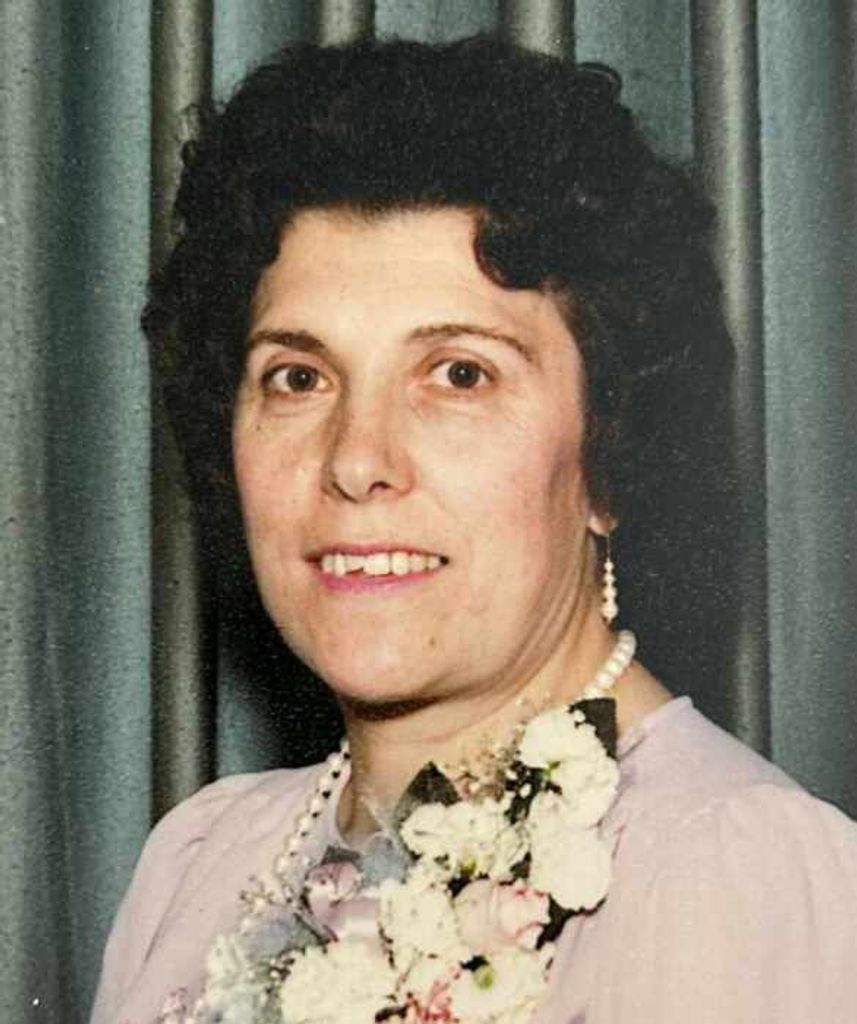 Antonietta "Netta" (Peccia)  Diluca