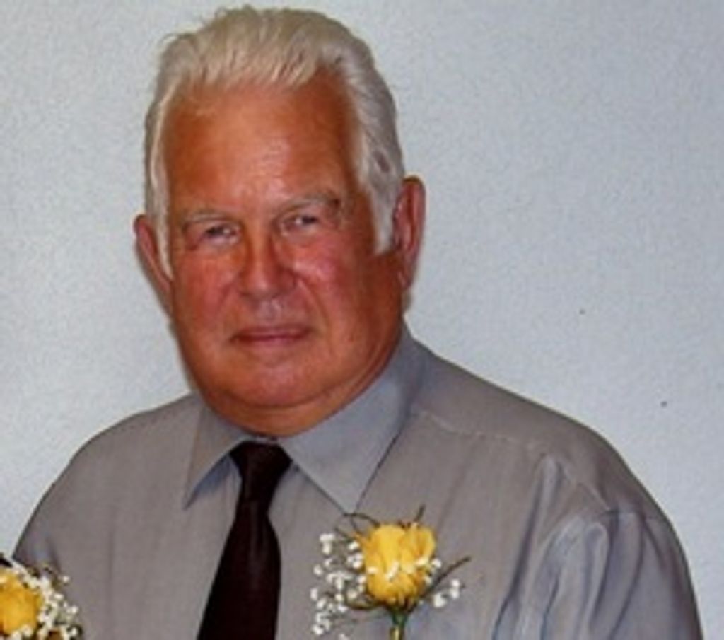 Robert "Bob" Arnold