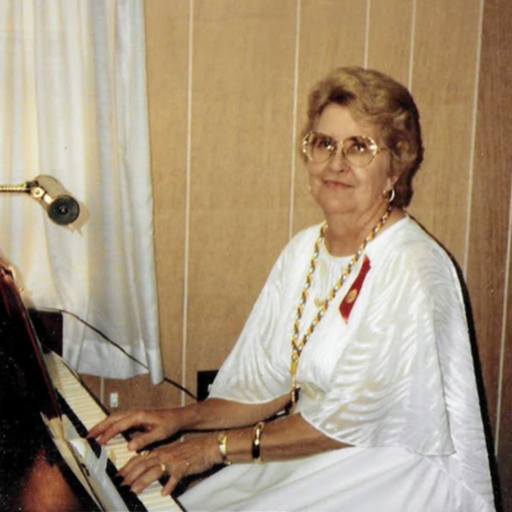 Vylene Ritter Profile Photo