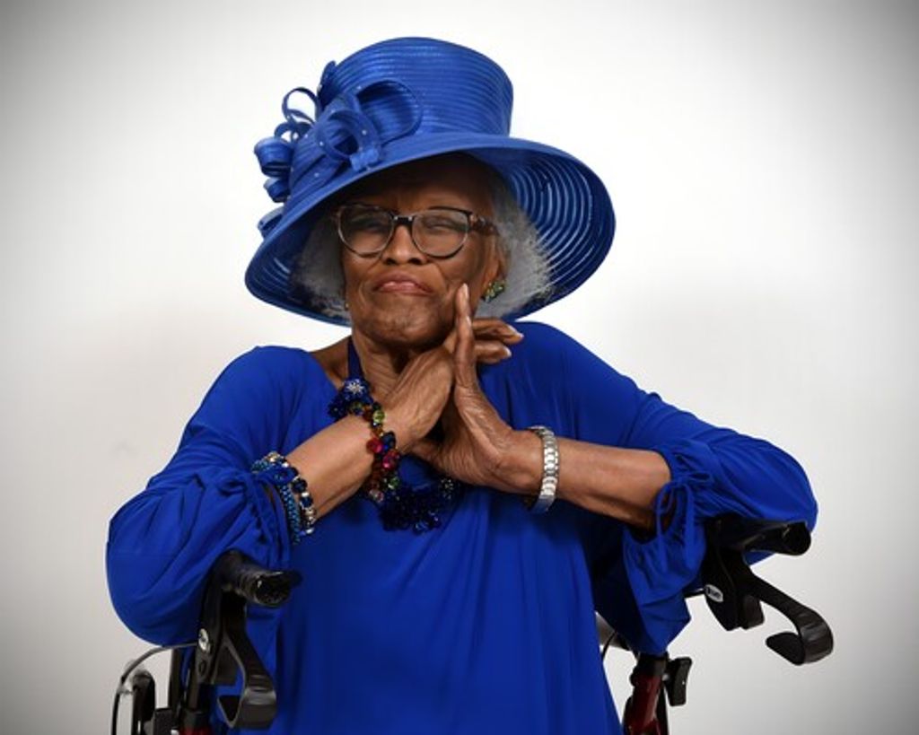 Mrs. Glen Elsie Glenn