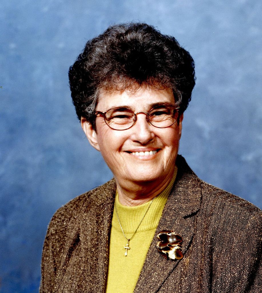 Mrs.  Edna Wall Howard, 87
