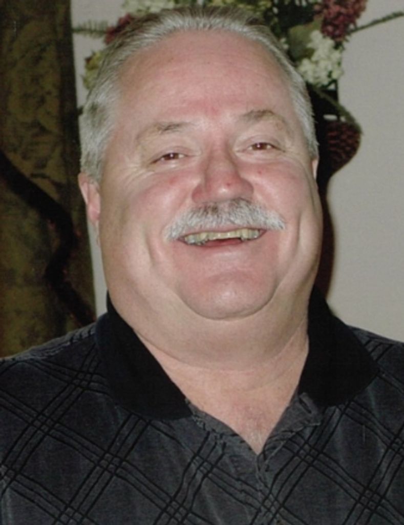 Robert Reschke Profile Photo