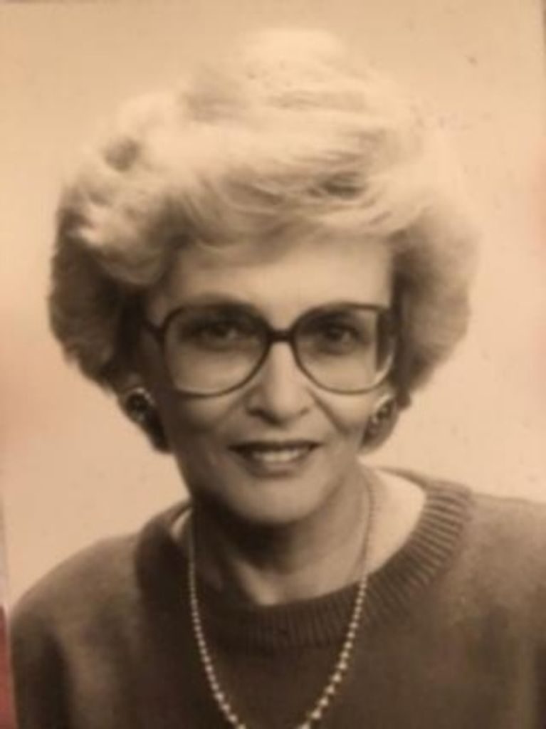 Mary Lynne Hall Profile Photo