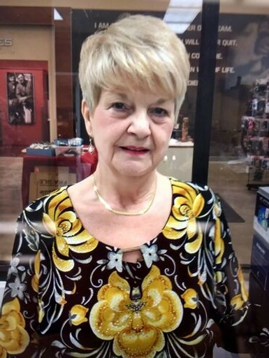 Christa Marie Dyer Smith Profile Photo