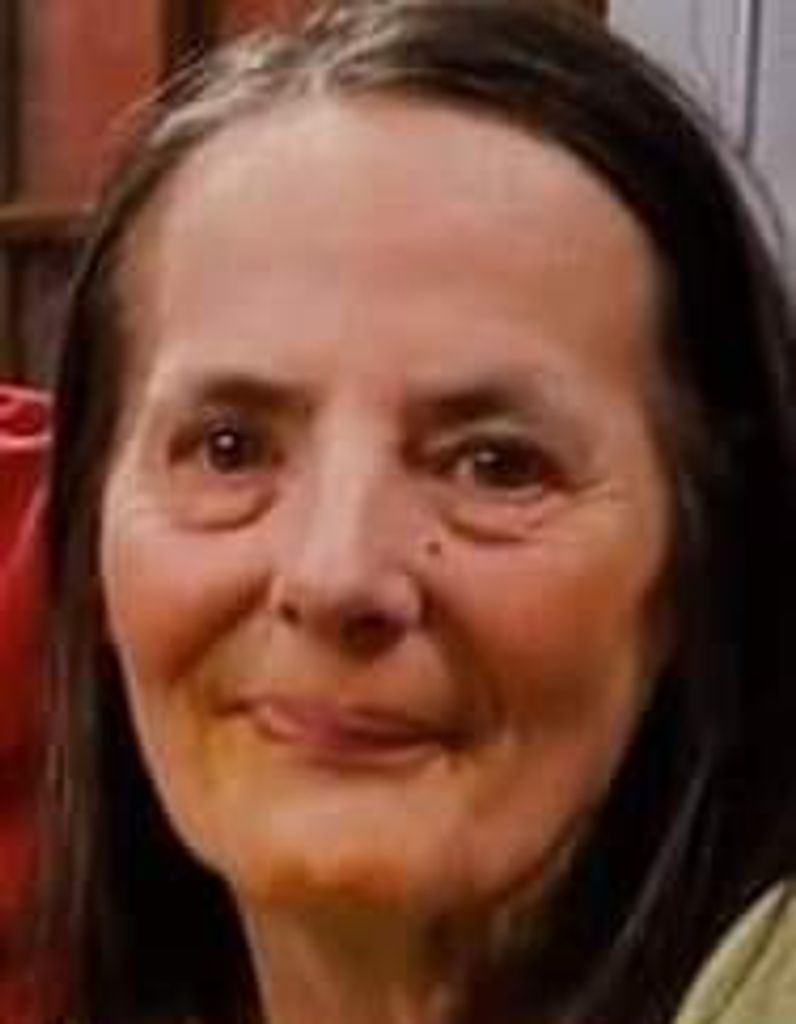 Lizzy Mortimer Profile Photo