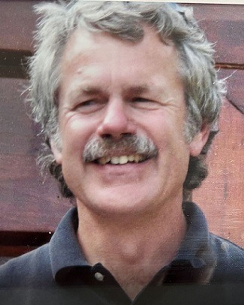 Robert "Mike" Michael Pape