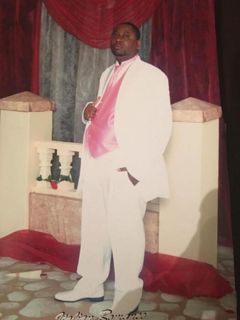 Mr. Dexter Curry