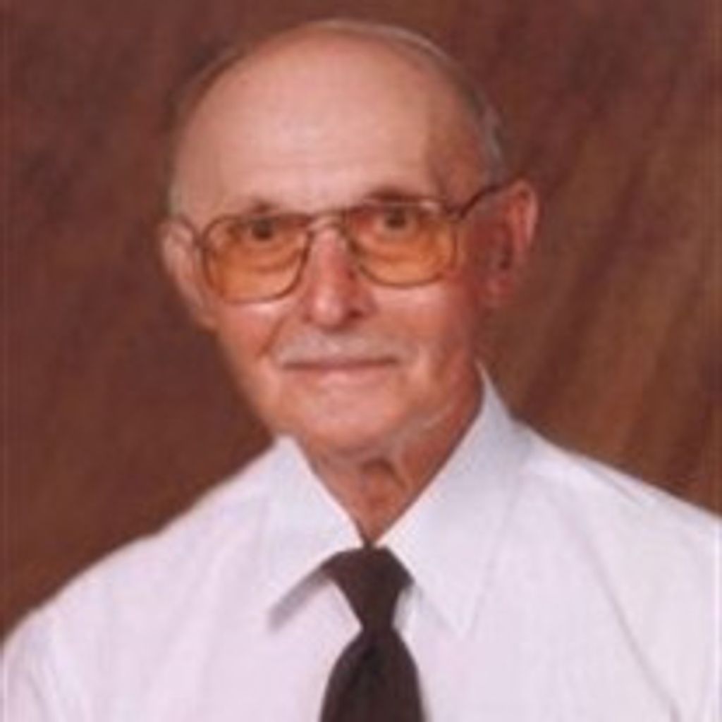 Lyle Leo Miller