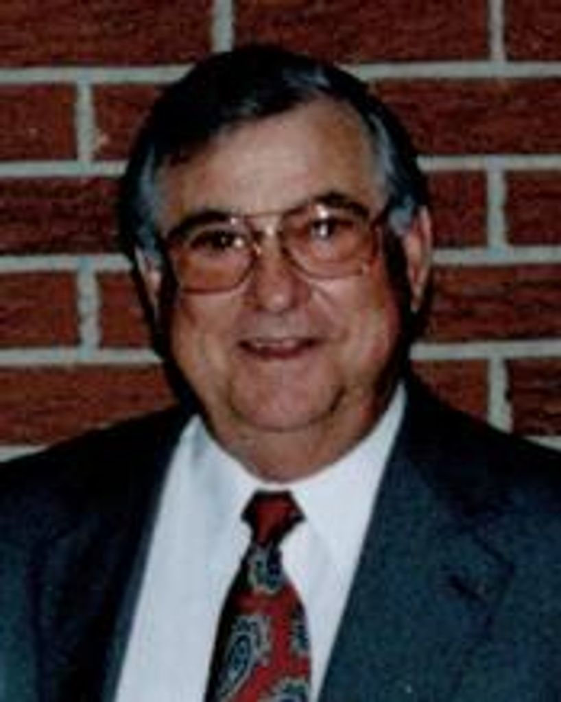 Lloyd Byron Smith