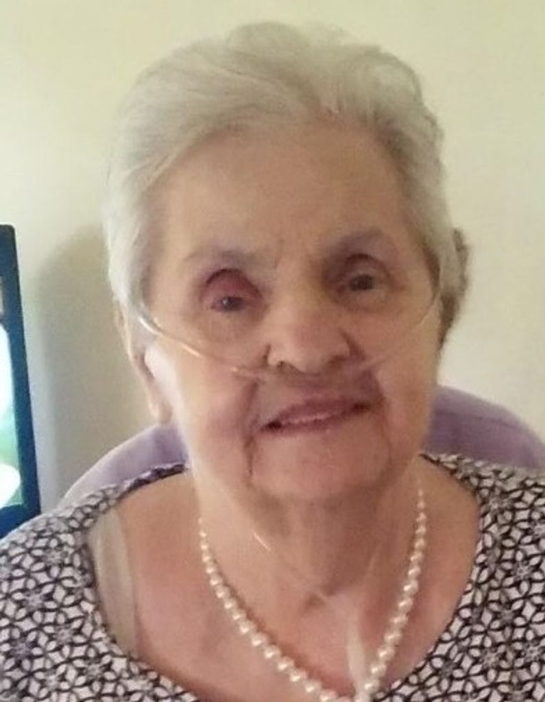 Fay T. Hellijas