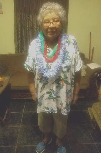 Isidra Alfaro photo gallery thumbnail 71 of 115