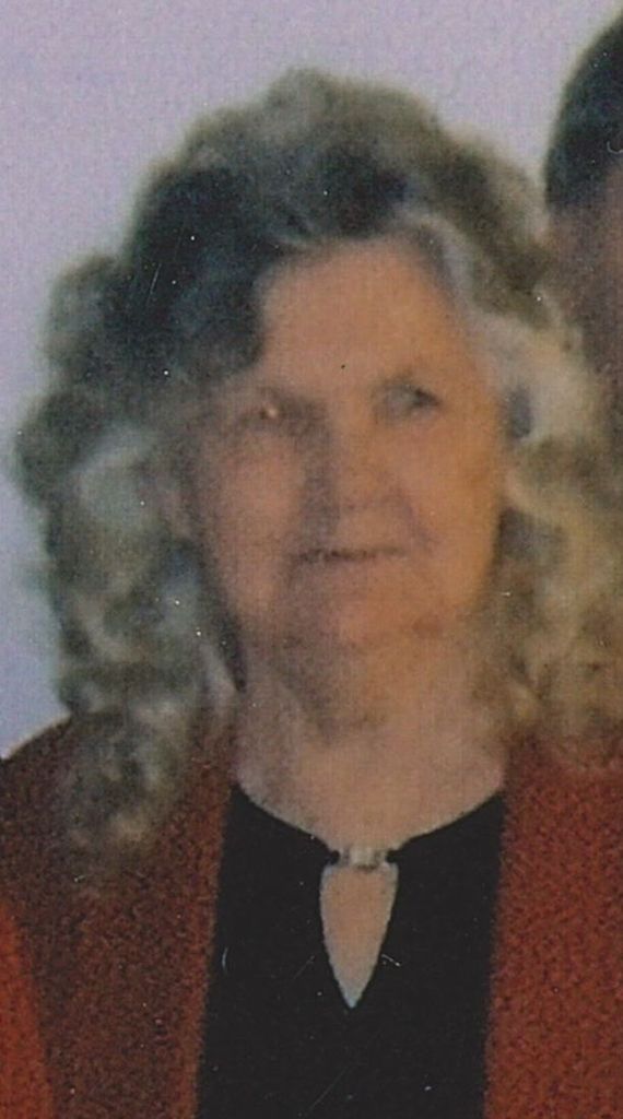 Edna Eaves