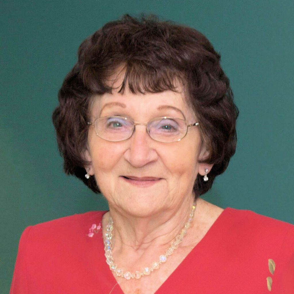 Lorraine Kuchenski Profile Photo
