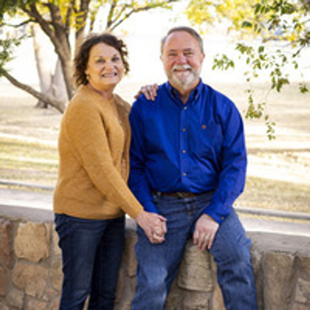 Chris & Jane Cummings (Plainview)