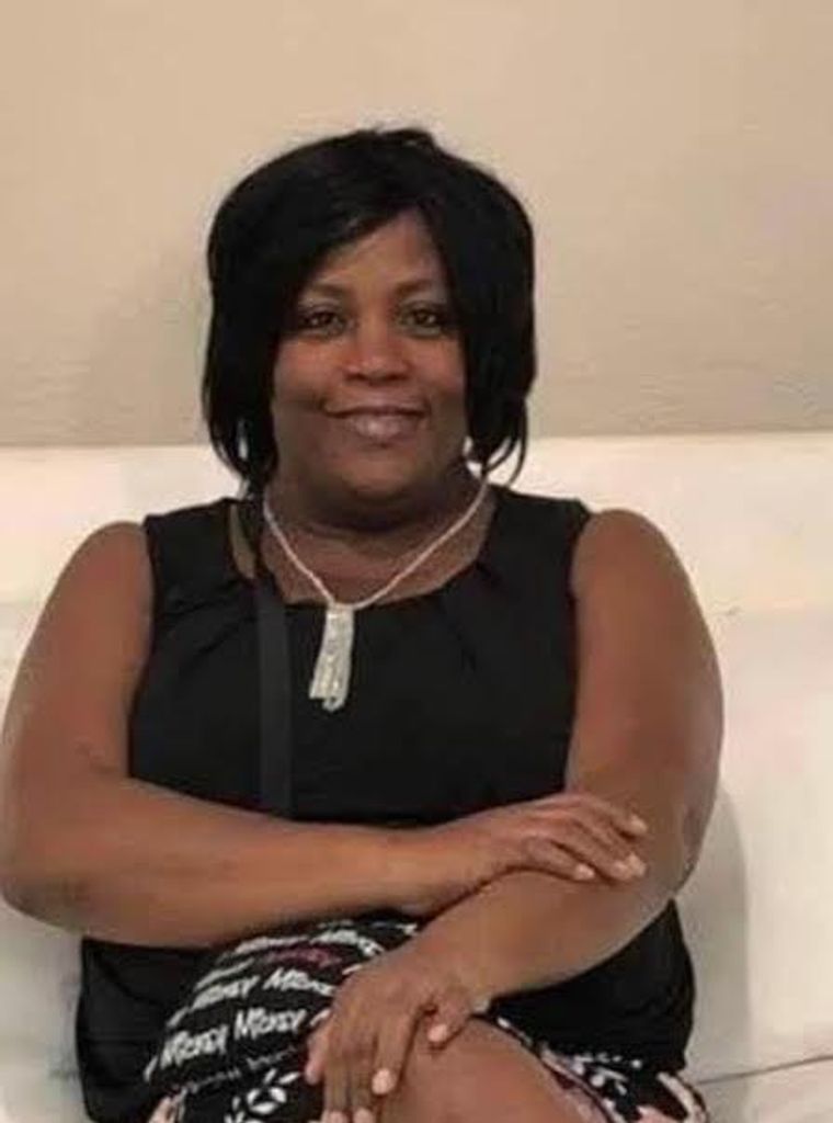 Ms. Lisa Davis