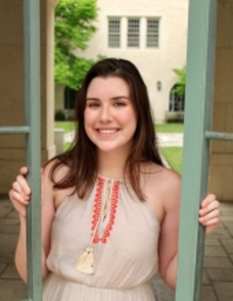 Erin Nicolle Alexander Profile Photo