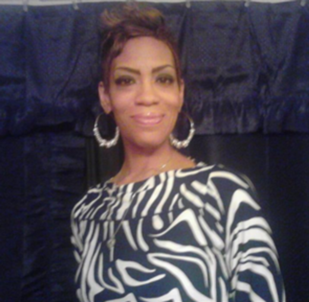 Mia Dione Johnson-Roundtree Profile Photo