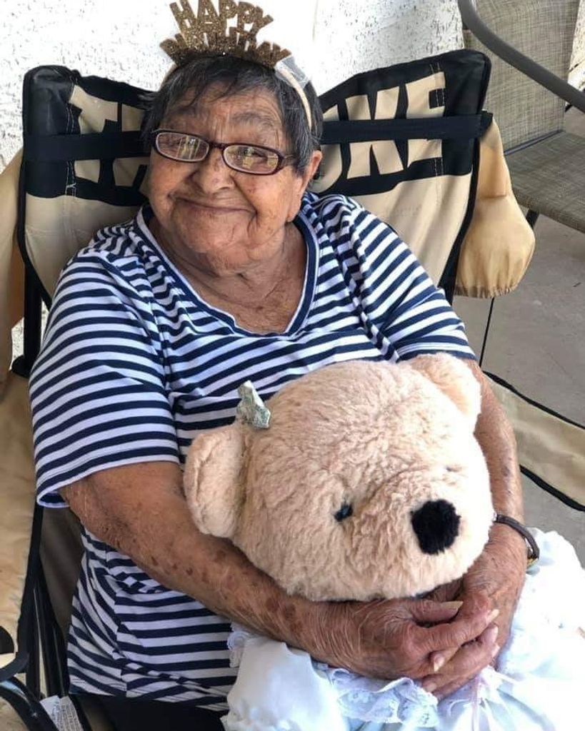 Petra B Aranda Profile Photo