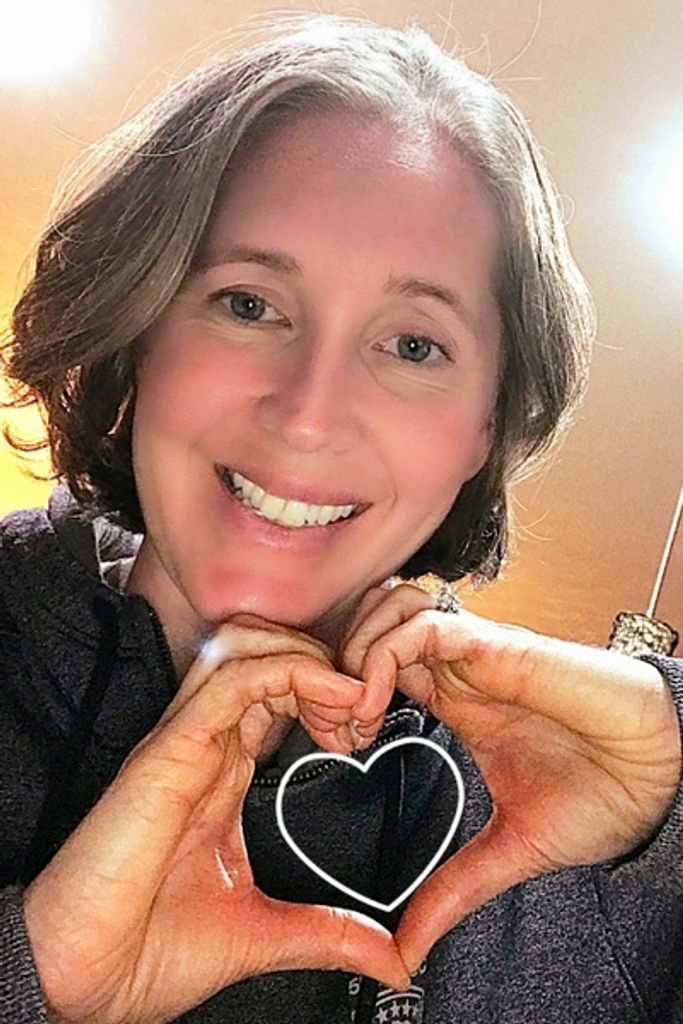 Janelle Annalee Cruz Profile Photo