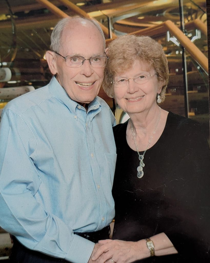 Roema Lee MacKenzie Profile Photo