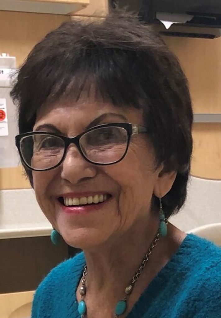 Maxine Hegge Profile Photo
