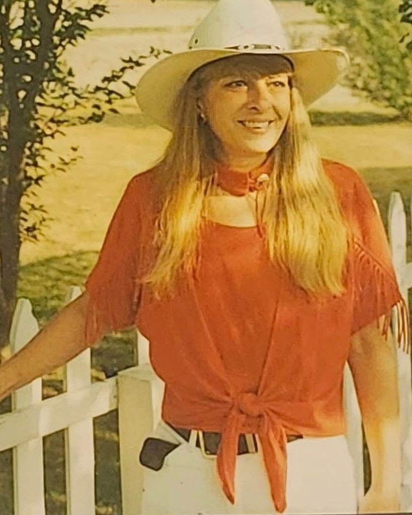 Lucinda Lea Mustain