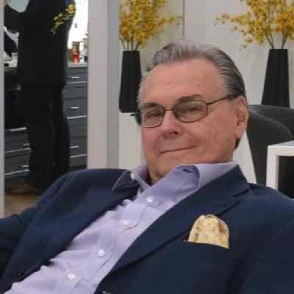 James Timothy Como Profile Photo