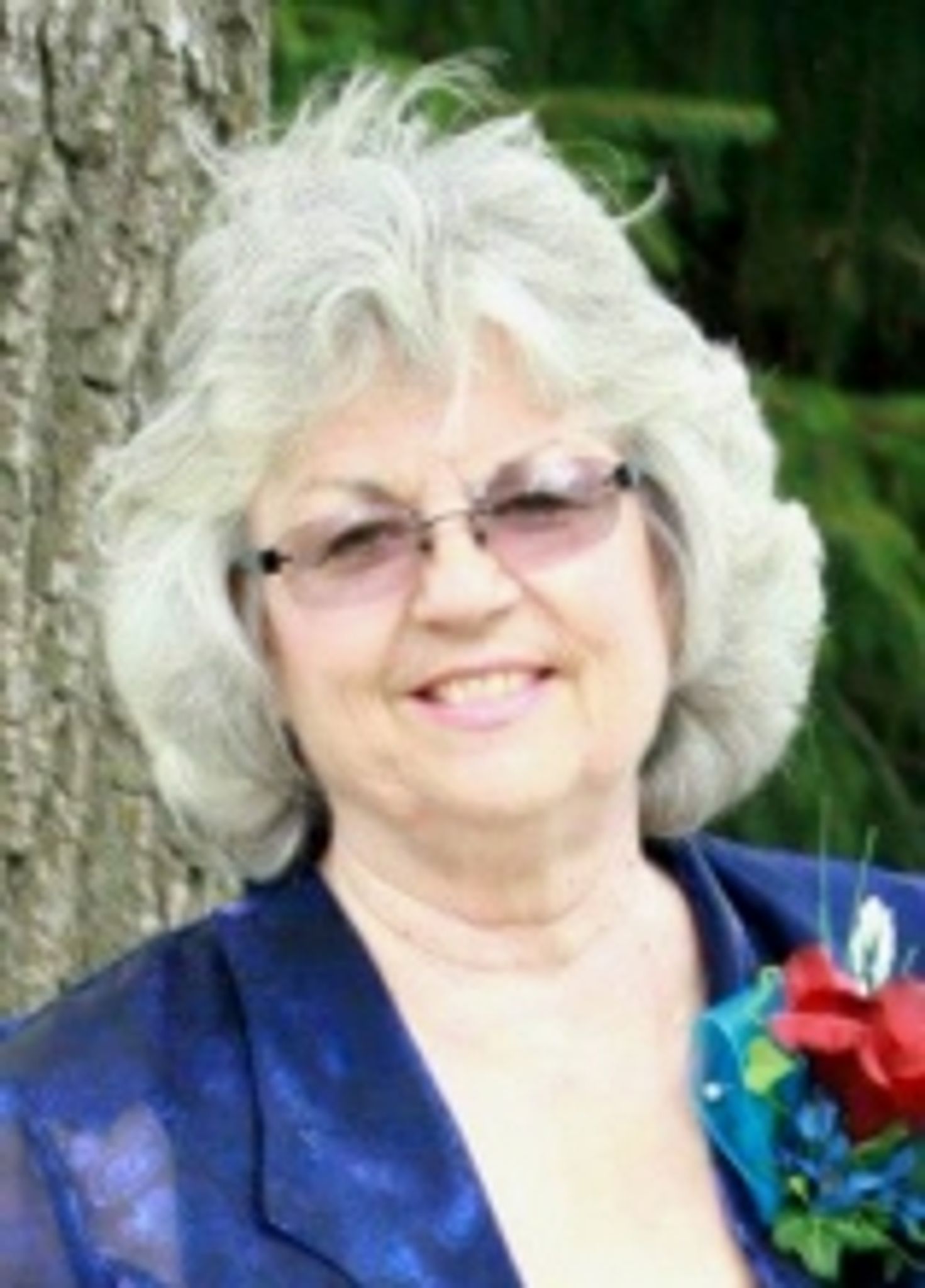 Joan E. (Gordon) Welch photo gallery image 2 of 2