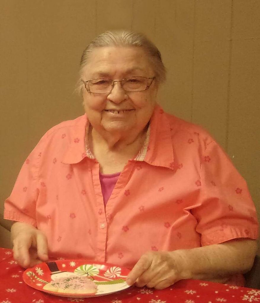 Edna E. (Eekhoff) Peterson Profile Photo